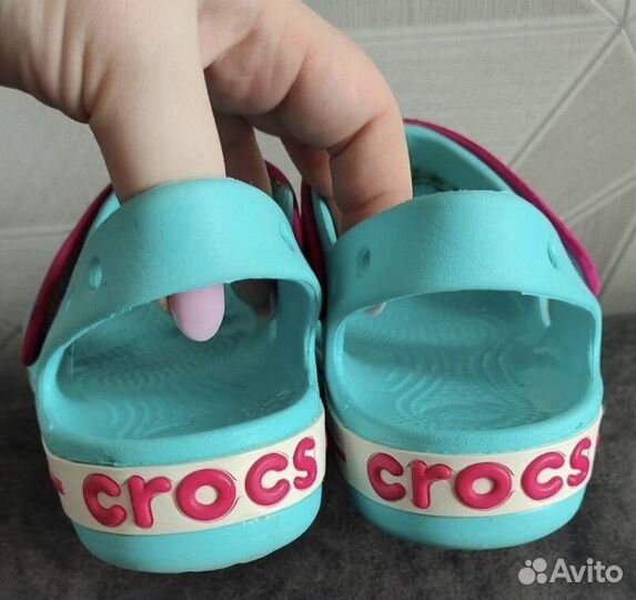 Сандалии crocs j2