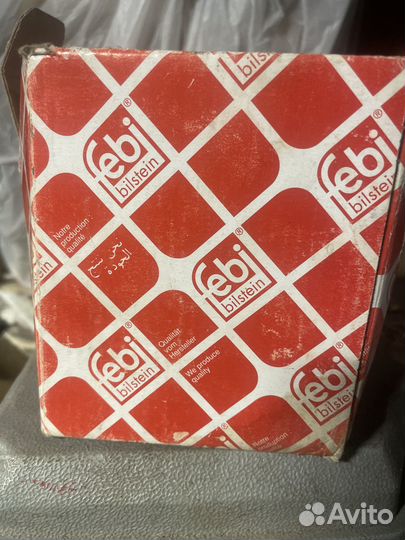 Помпа на Пежо партнер Febi артикул 09260