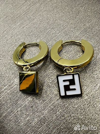 Fendi forever серьги