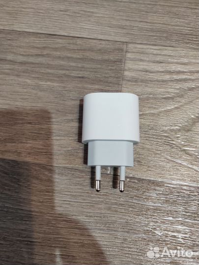 Зарядка на iPhone 20w оригинал