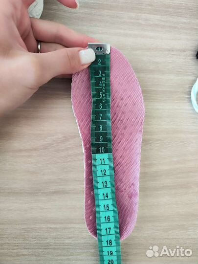 Кроссовки для девочки 28