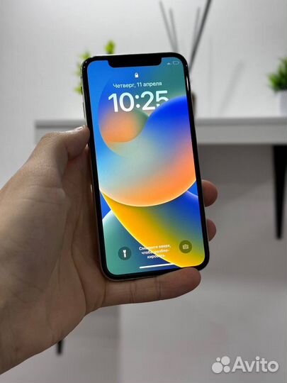 iPhone Xs, 64 ГБ