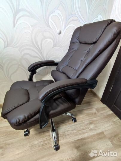 Компьютерное офисное кресло руководителя массаж