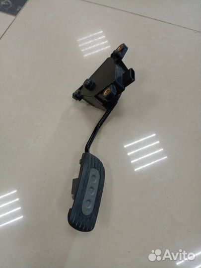 Педаль газа Nissan March AK12 CR12DE 2003