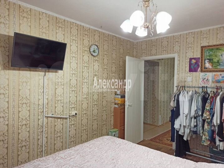 2-к. квартира, 57 м², 3/5 эт.