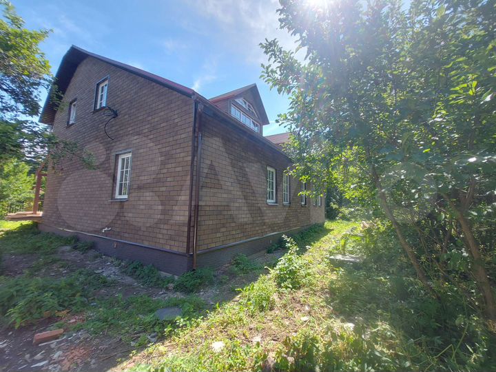 Дом 243 м² на участке 12 сот.