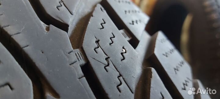 Комплект шин