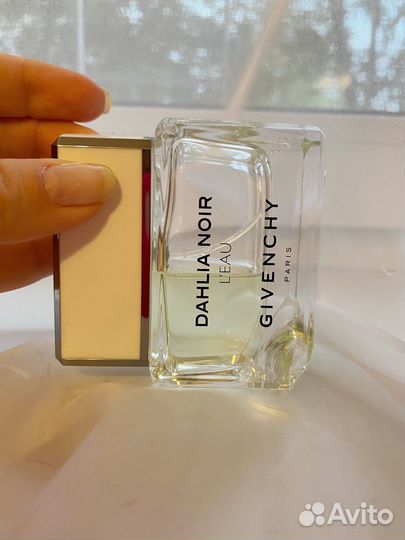 Givenchy dahlia noir L’EAU EDT