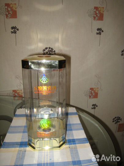 Упаковка из-под китайской водки