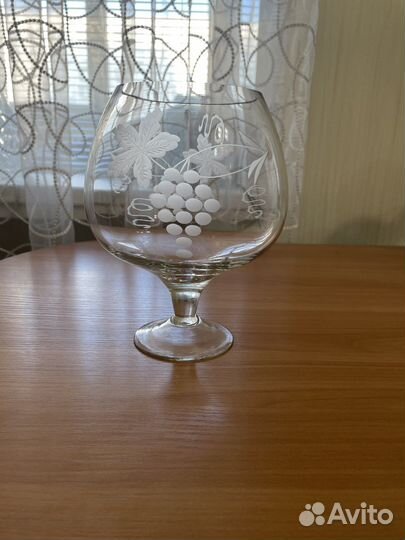 Ваза в виде бокала