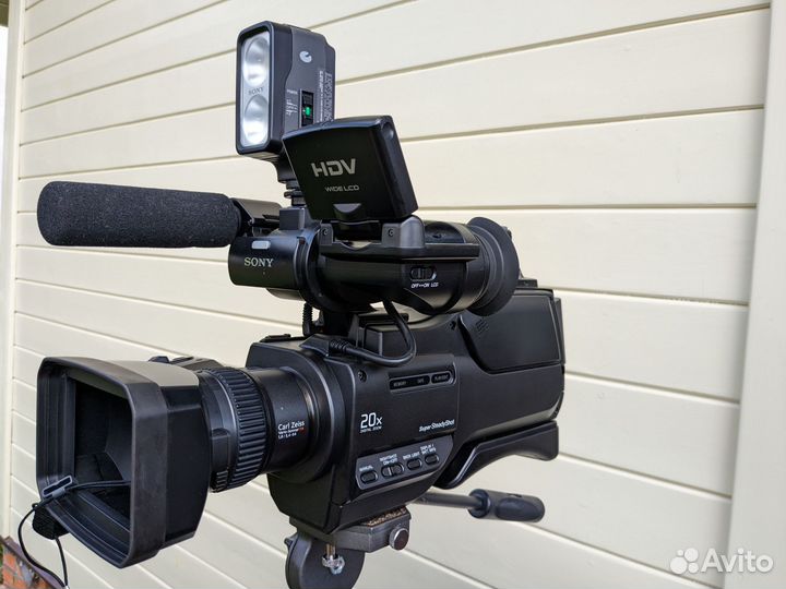 Видеокамера sony HVR -HD1000E