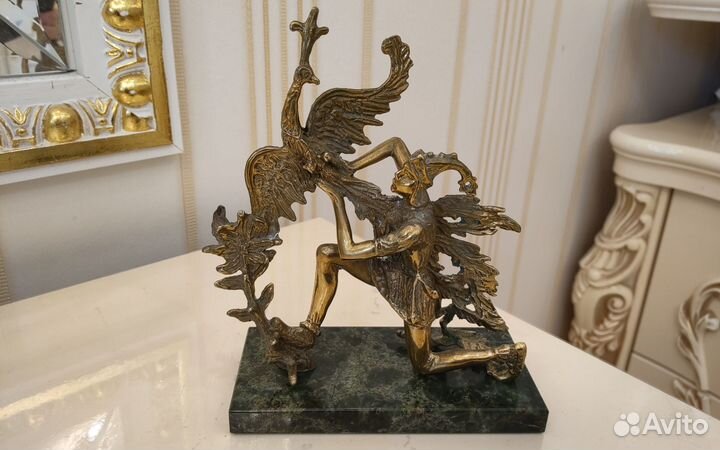 Бронза на камне Жар птица