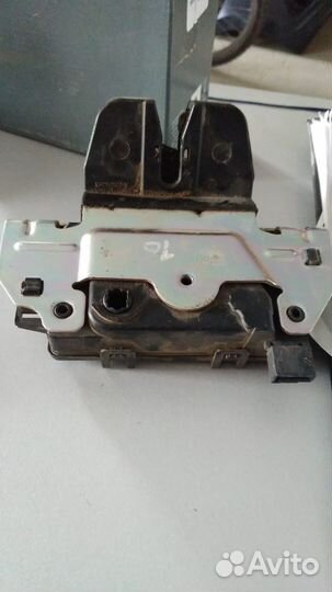 Замок багажника опель астра H