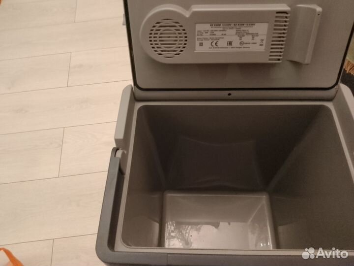 Автохолодильник Ez E32M