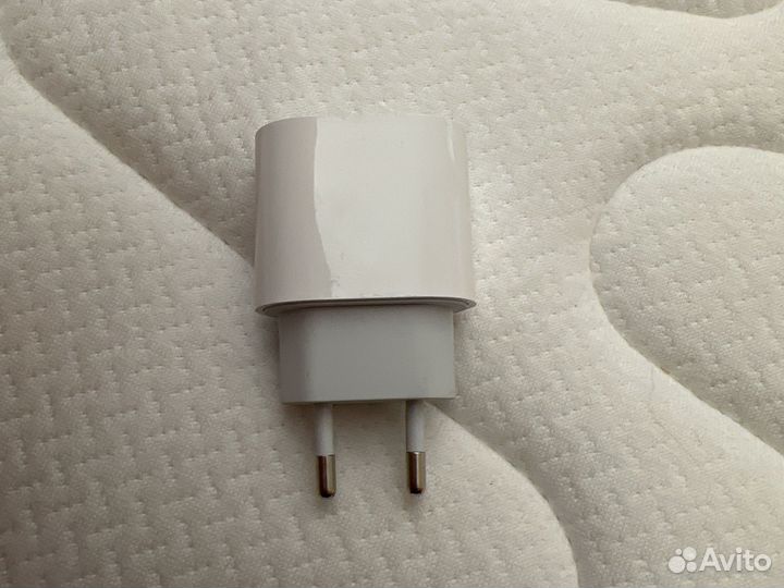 Зарядка на iPhone 20w оригинал