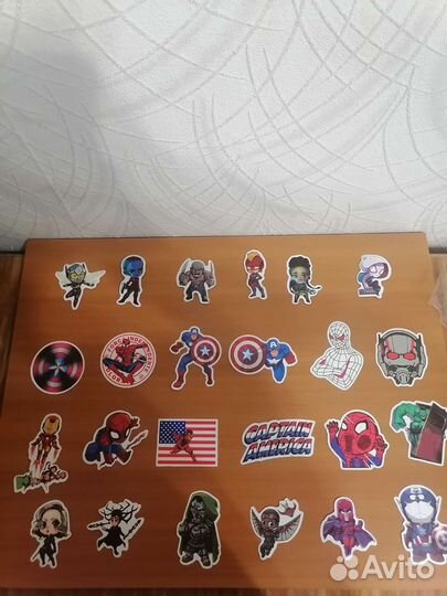 Наклейки стикеры на ноутбук или смартфон