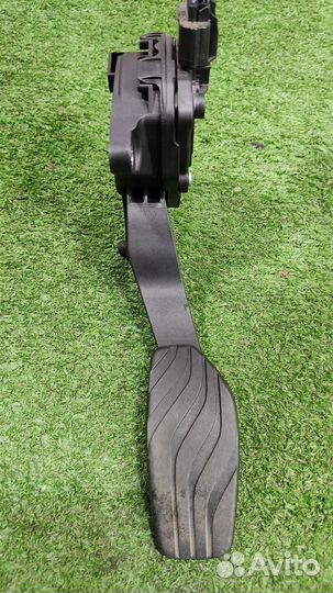 Педаль газа электронная Nissan Qashqai J11 2014