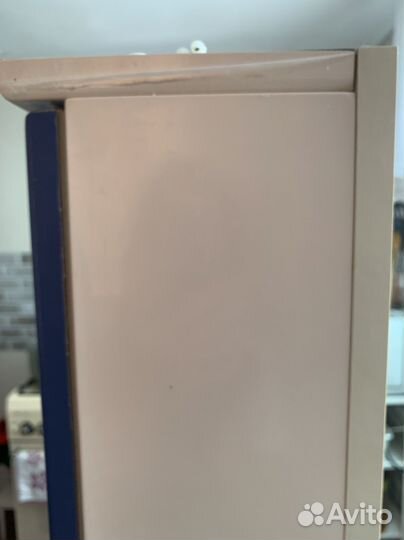 Шкаф навесной в ванную с зеркалом