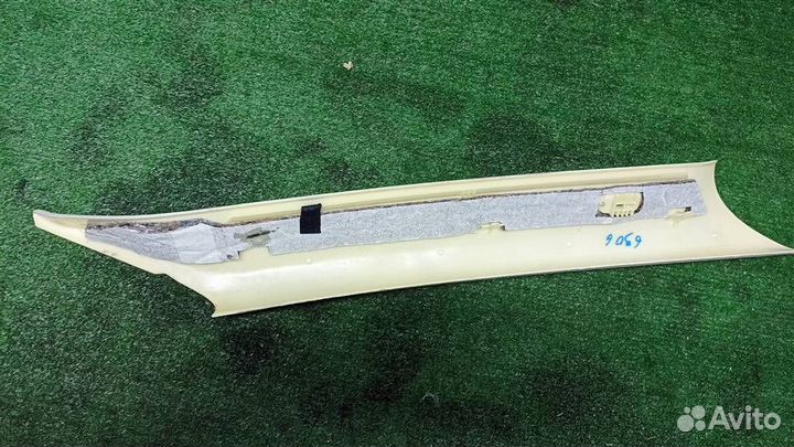 Обшивка стойки передней левой Land Rover Range Ro