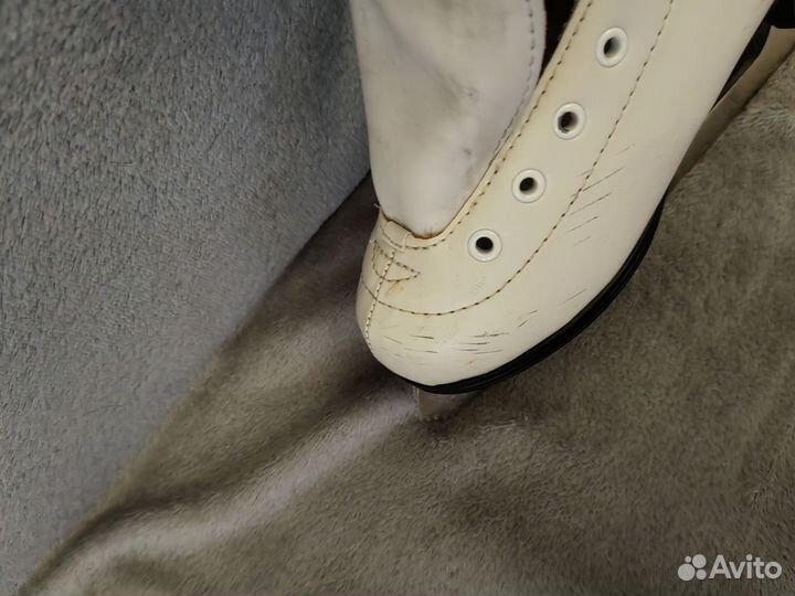 Коньки фигурные