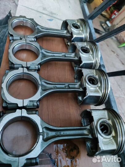 Поршни + шатуны subaru el154