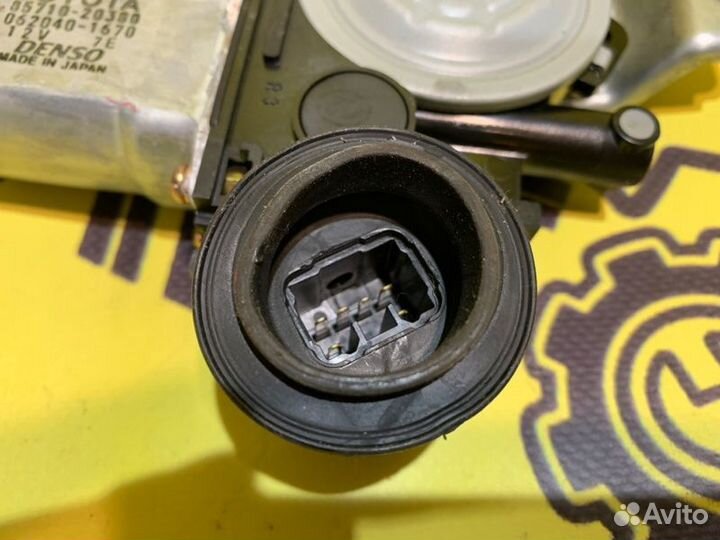 Стеклоподъемник задний левый Toyota Ist NCP60