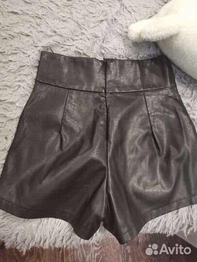 Шорты женские