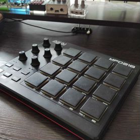 Akai mpd 218