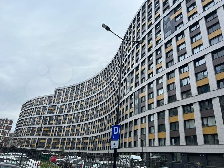 Квартира-студия, 23,7 м², 8/18 эт.