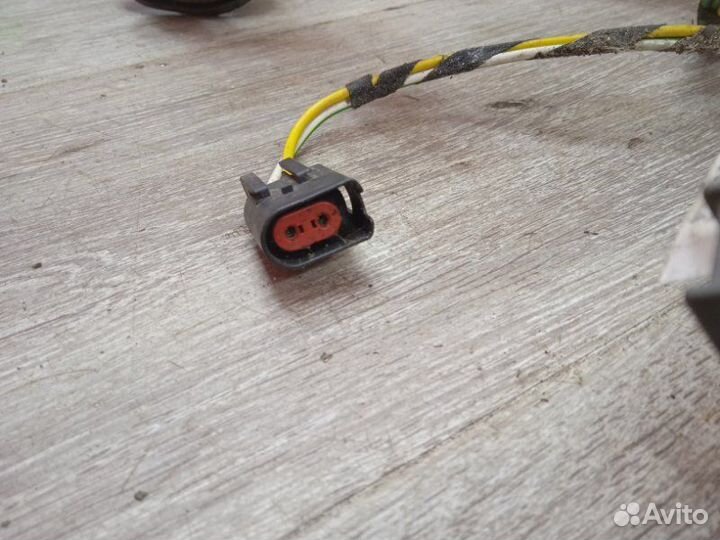 Проводка (коса) двери передняя левая Ford Fiesta