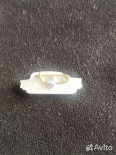 Значок СССР. Автомобиль заз-968