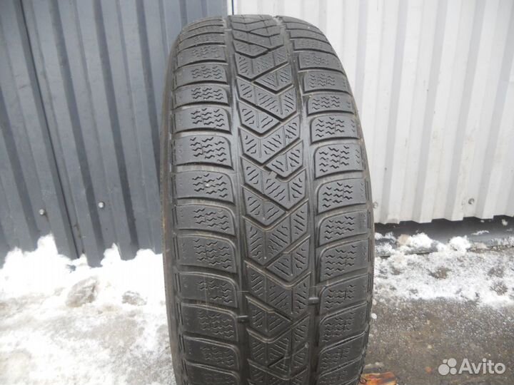 Pirelli Winter Sottozero 3 225/60 R17 99H