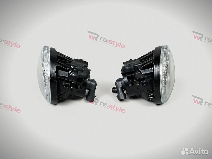 Туманки Toyota Wish 10 03-05г Уст комп