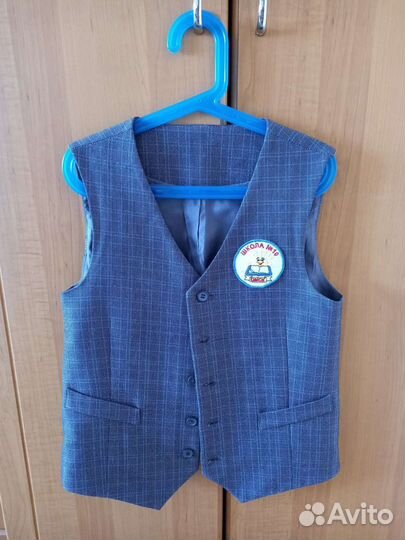Жилетка для мальчика школьная 146