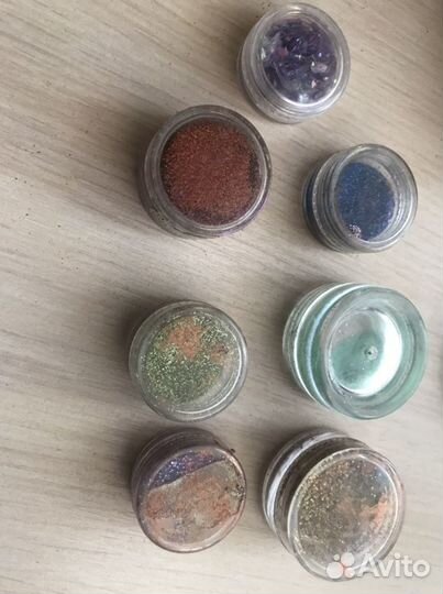 Ленты, стразы, бусины и другое для дизайна ногтей