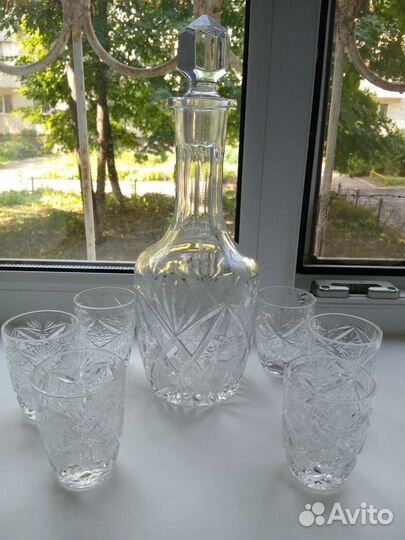 Графин хрустальный с рюмками