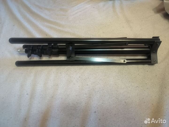 Штатив прожектора