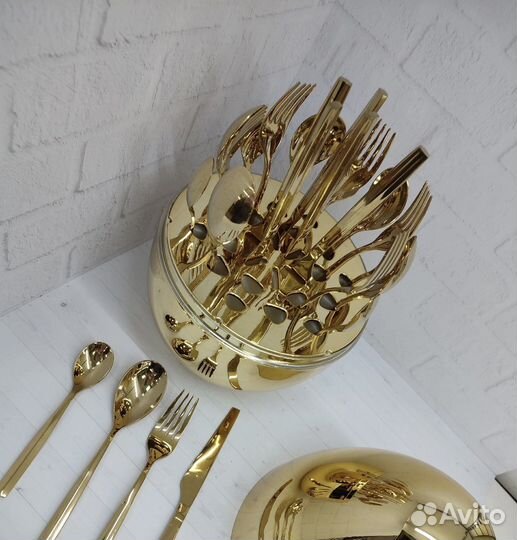 Столовые приборы яйцо