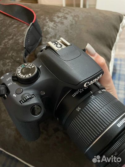 Зеркальный фотоаппарат canon 1200d