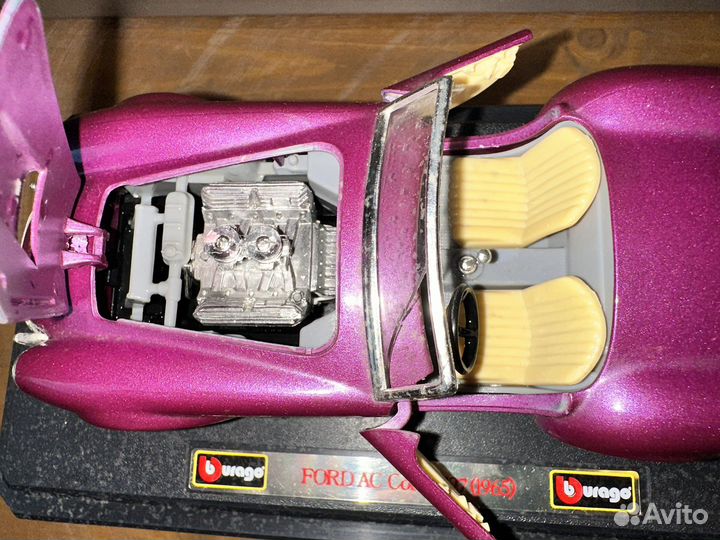 Burago Ford AC Cobra 427 (1965) модель, Италия