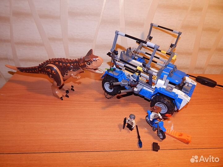 3 набора Lego Jurassic World, оригинал