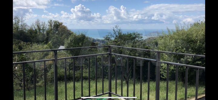 Дом 180 м² на участке 6 сот.