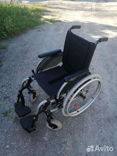 Инвалидная коляска новая