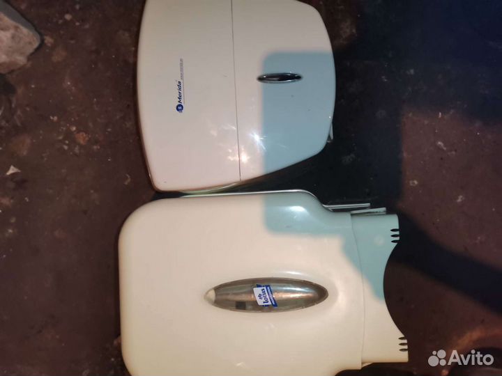 Диспенсер для туалетной бумаги