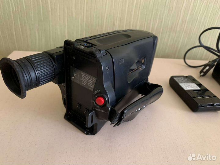 Видеокамера sony handycam