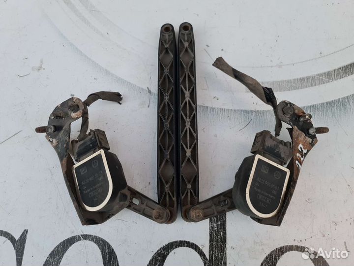 Датчик уровня кузова Mercedes W222