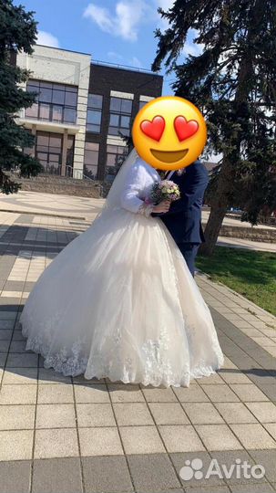 Свадебное платье пышное
