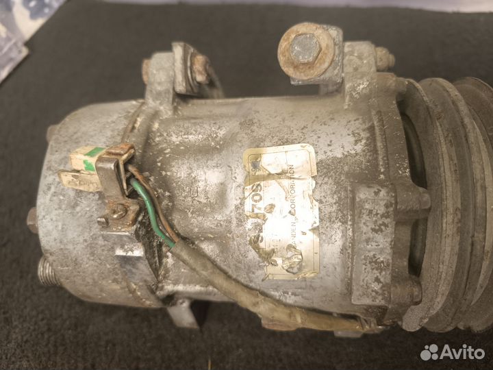 Компрессор кондиционера Volkswagen Passat в3