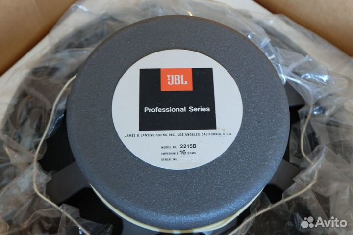 Динамик JBL 2215b