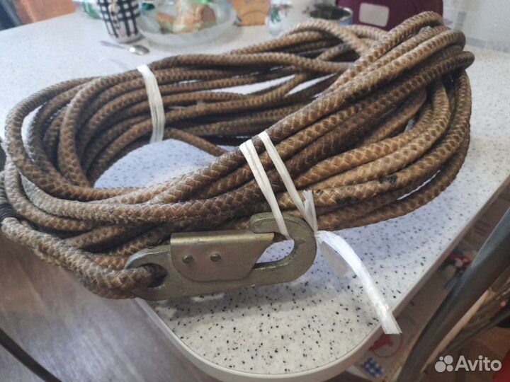 Трос буксировочный